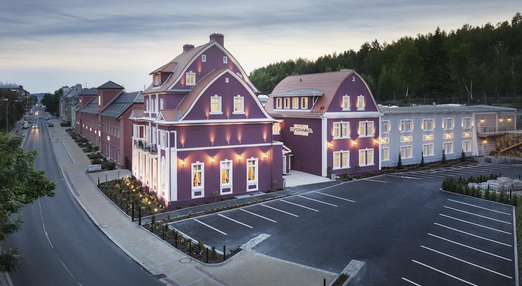 Hotel Dvorana Karlovy Vary Exteriér fotografie